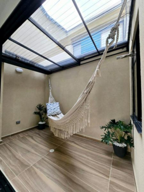 Casa Privada Vacacional a 2m del Aeropuerto Eden, 20m Parque Del Cafe y Armenia tiene Pisicna, Jacuzzy 3HA By Molca Xperiences